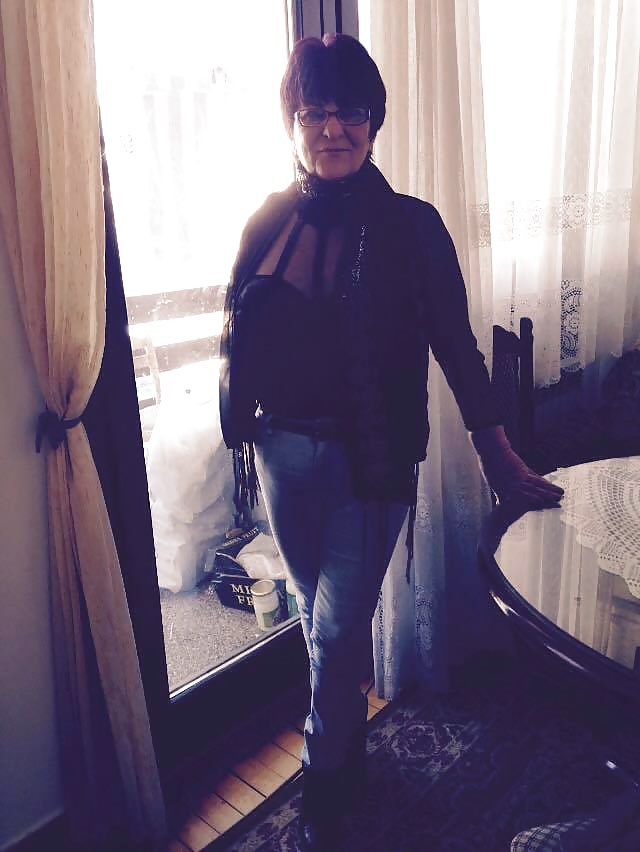 SISATA BABA JOVANKA adult photos