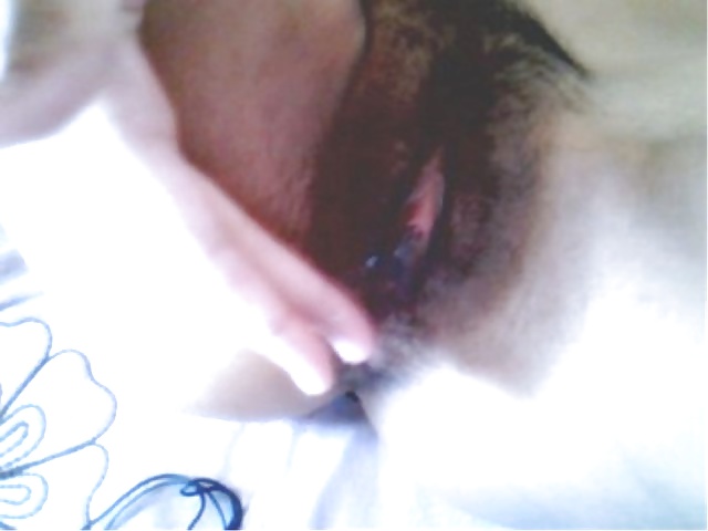 Cewek Posing Bogel Di Kamar adult photos