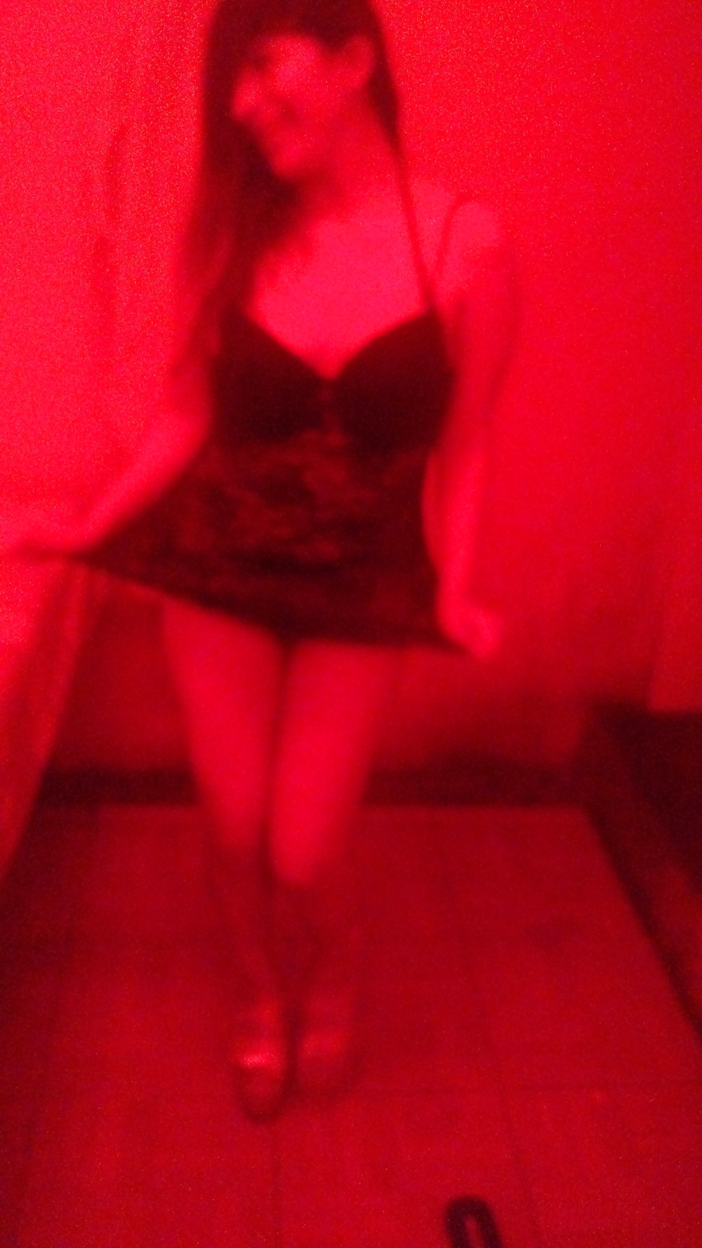 DANIELA AL ROJO VIVO adult photos