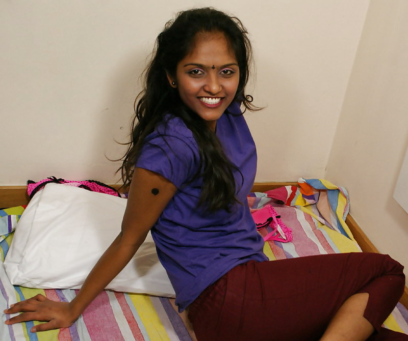 indian girl strip tease adult photos