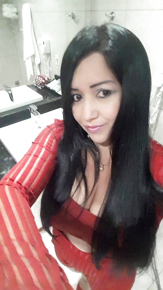 Josy bombe bresilienne adult photos