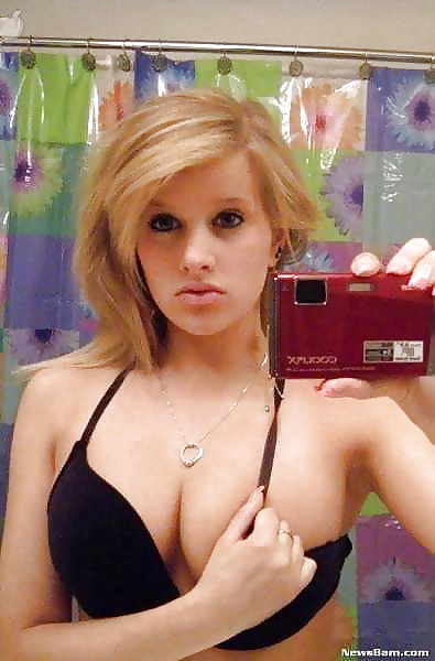 Self Pics Hot Amateurs - vol 51! ( Best of 1st 50! ) adult photos