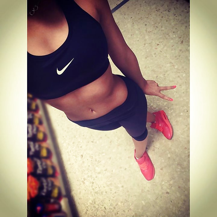 Flexible Bulgarian Slut Vanina adult photos