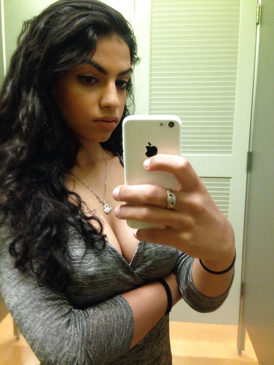 Latina Selfies 3 adult photos