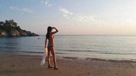 reup girls around the world welcome to asia            