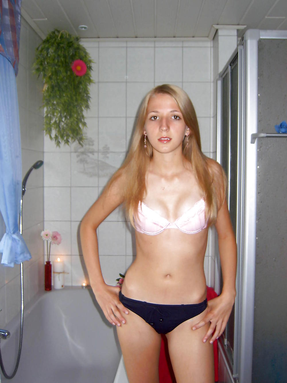 BEAUTY GIRL 4 adult photos