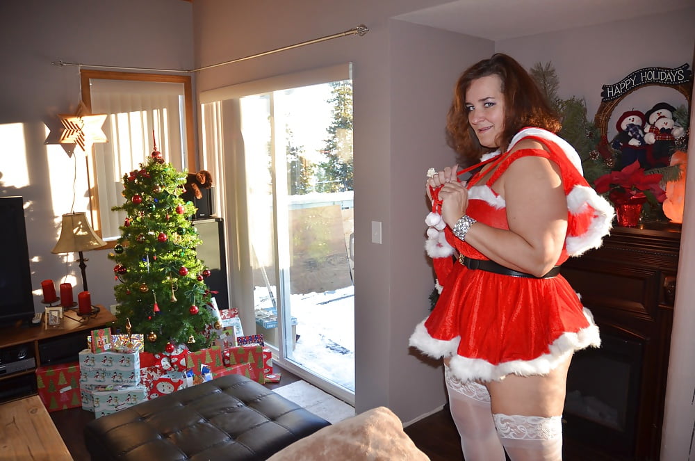 Jennifer Xmas adult photos