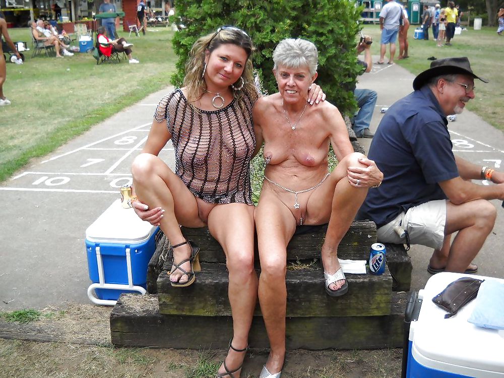 50 Mature Sluts for Tonight 11 By TROC adult photos