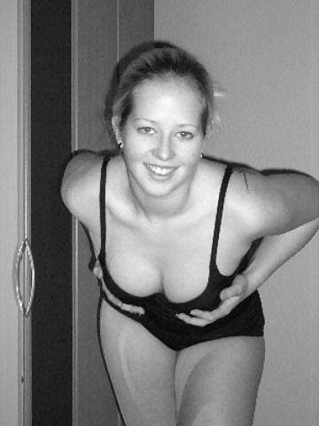 GEILES BLONDES GERMAN GIRL adult photos