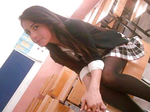 Liseli Kizlar adult photos