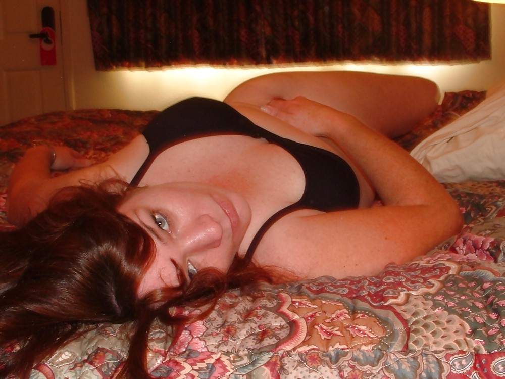 Fun in the hotel room adult photos