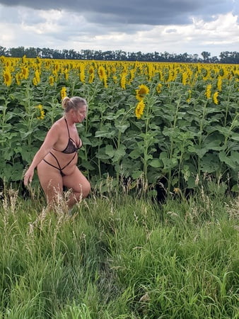 mature milf in black lingerie         