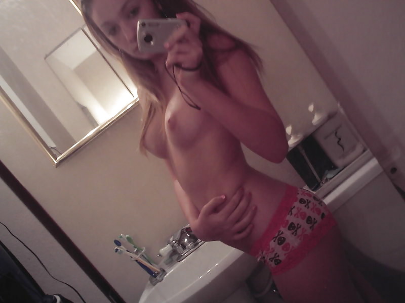 TampaAmy From SmutDates.com adult photos