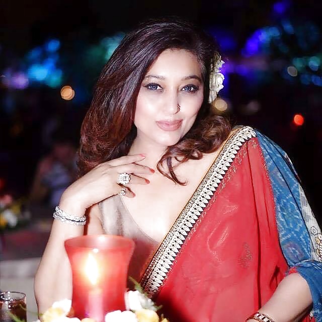 INDIAN SALWAR & SAREE BABE adult photos