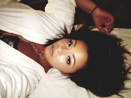 henrys mila free photos         