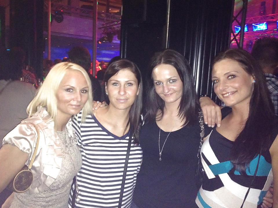 Welche ist geiler (Which one is hotter) 3 ? adult photos