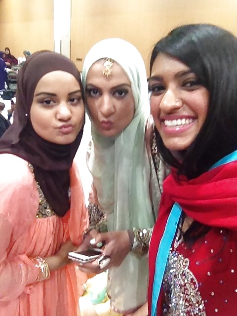 Hijabi Arab Paki Indian Desi To Repost adult photos