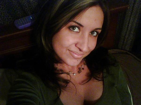 Jasmine Tribute Comment adult photos