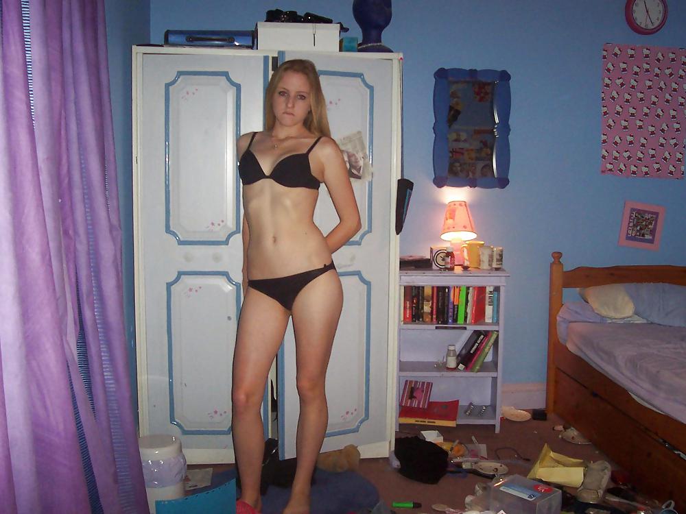 Super Blondes Teeny Girly adult photos