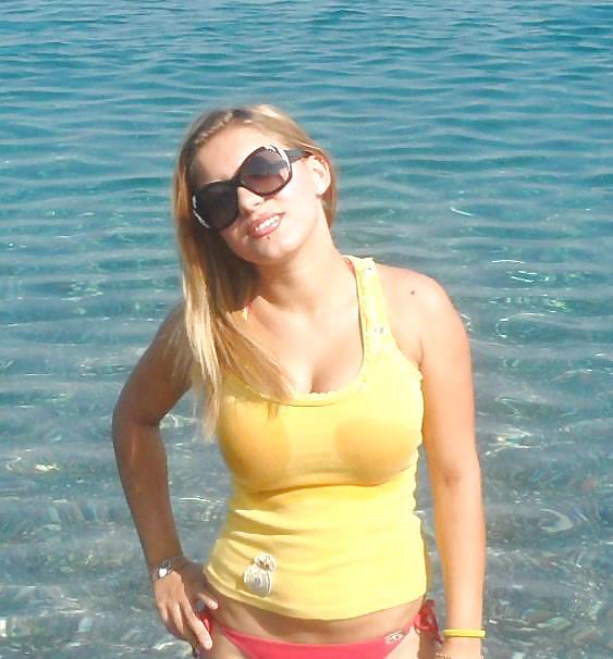 spiagia beach adult photos