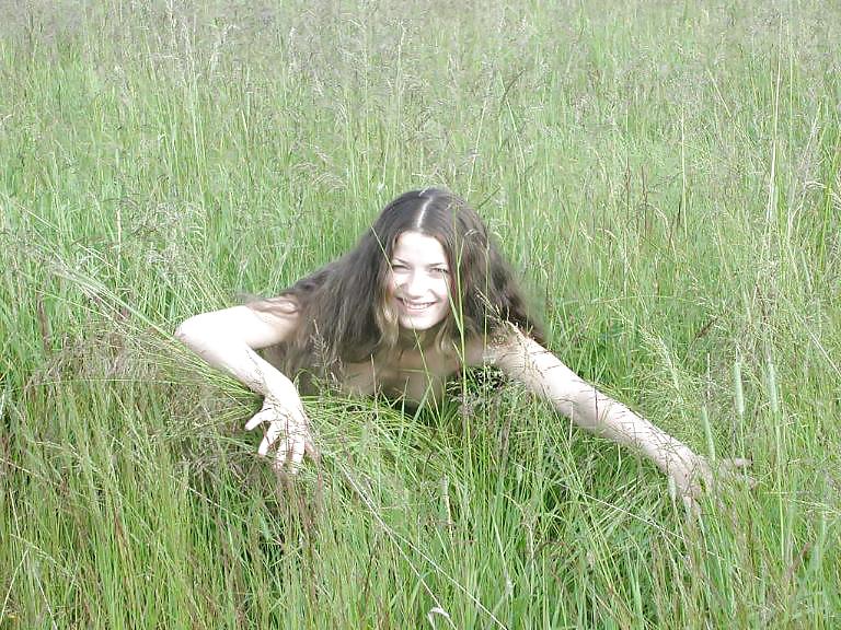 PETITE TEEN ALIA adult photos