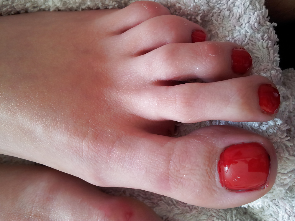 Wifes sexy polish red toe nails feet 2 adult photos