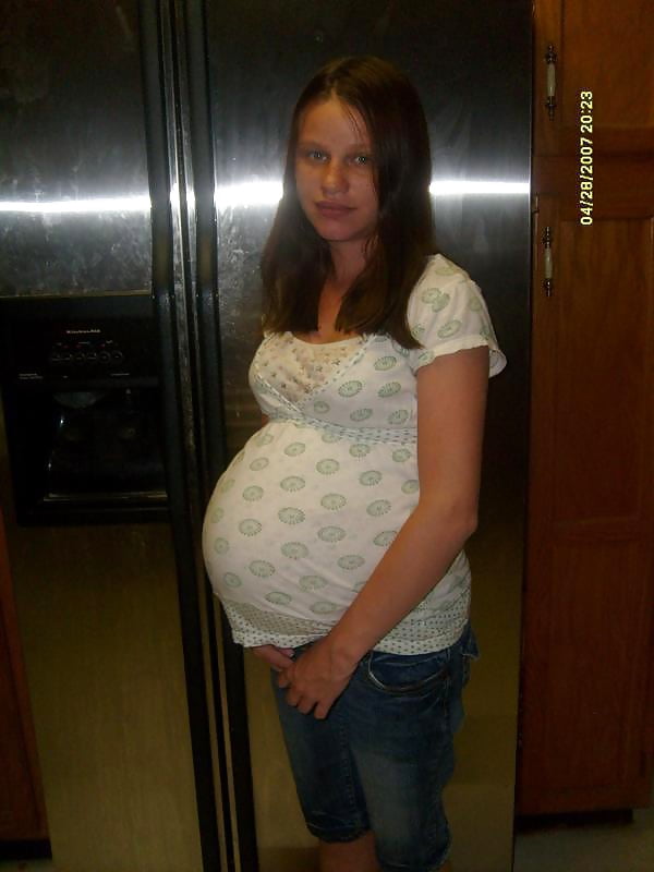 Cute Pregnant Teens adult photos