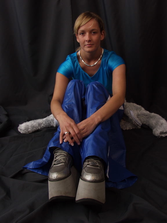 Stiefel- und Heels-Fozzen adult photos