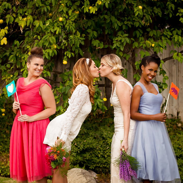 Bridesmaids 25 Pics