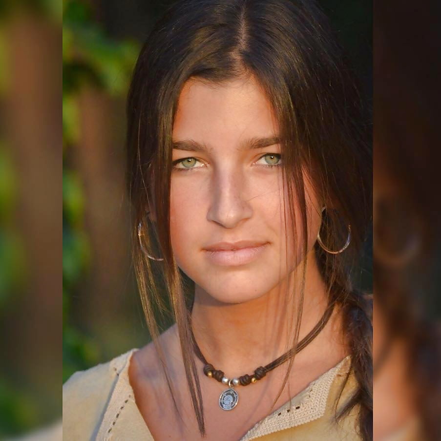 FACES TO DREAM adult photos