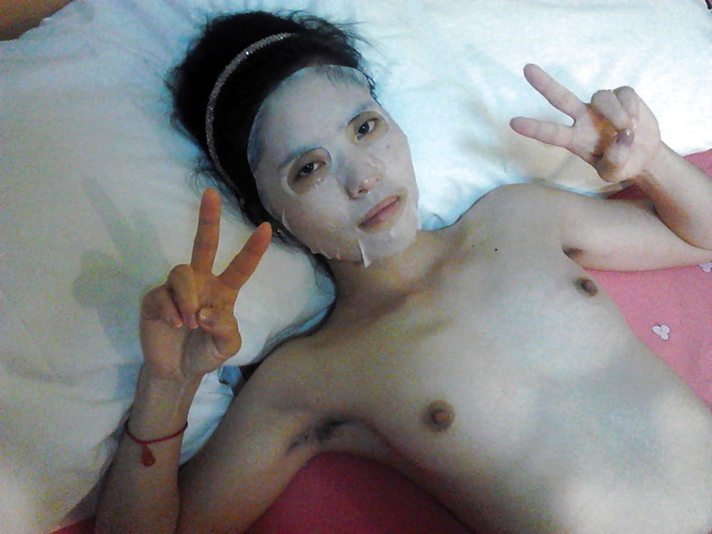 Chinese girl spreading pussy adult photos