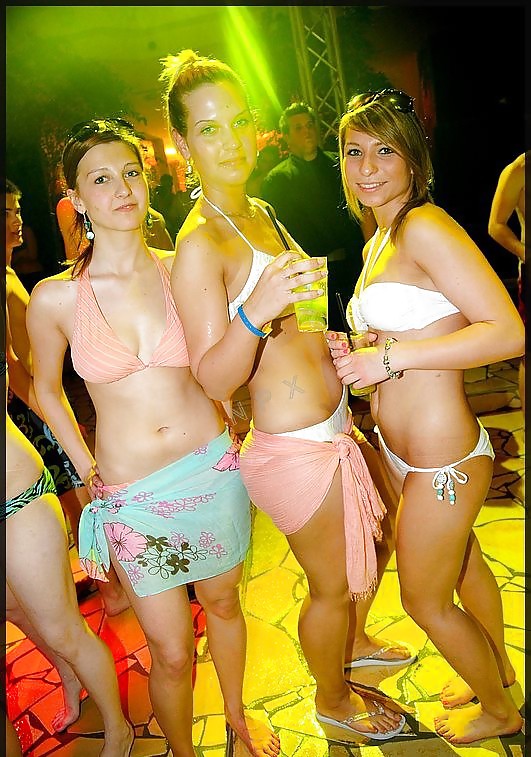 Party Bitches need cock - COMMENT THIS DIRTY TEENS adult photos