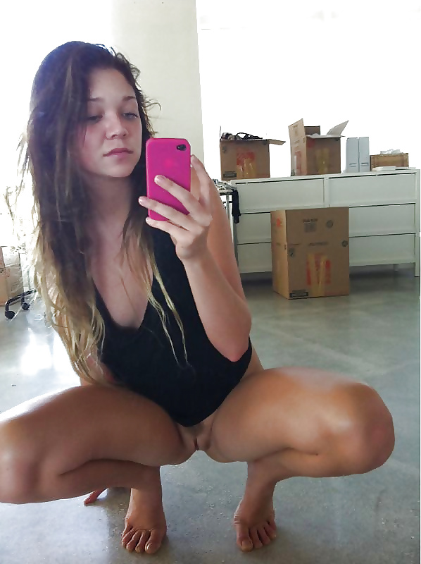 The Hottest Amateur-Selfies You Have Ever Seen adult photos