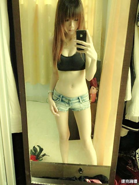 Thai Girl So Sexy 2 adult photos