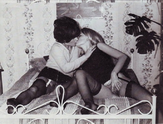 Vintage lesbian sex b&w - 100 Photos 