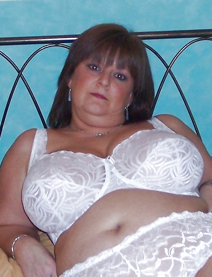 some mature favorits in laungerie adult photos