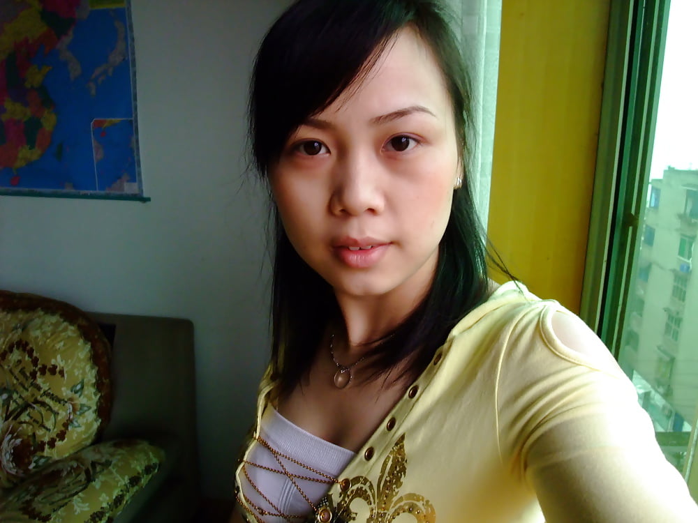 Asian Slut Nuying adult photos