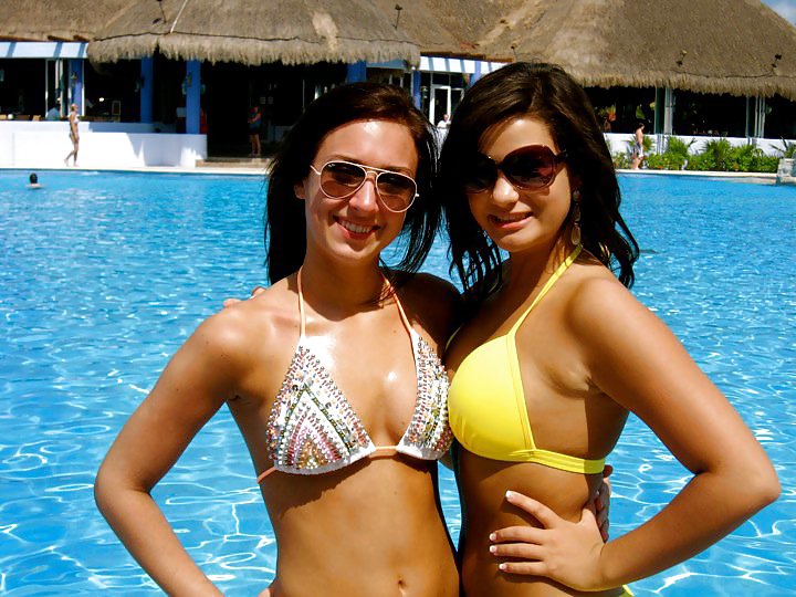 Sexy in Bikinis adult photos