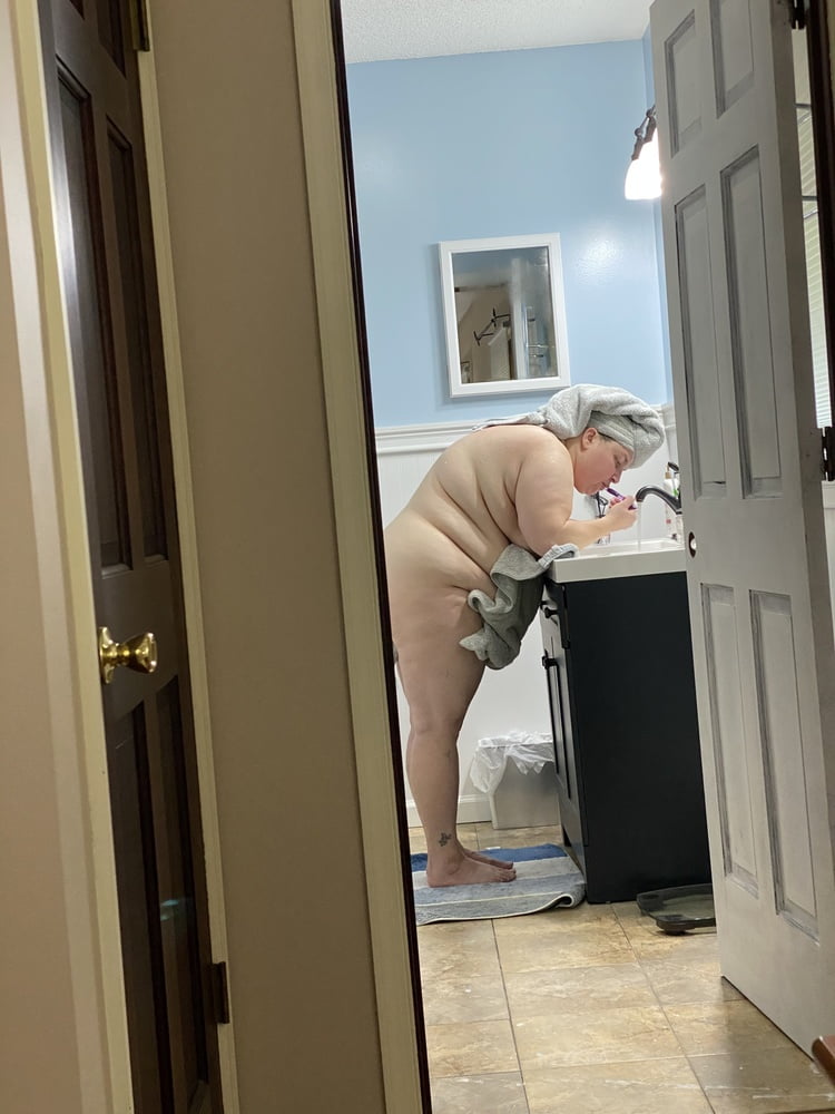 My bbw wife - 9 Photos 