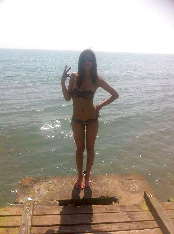 BEURETTE PLAGE adult photos