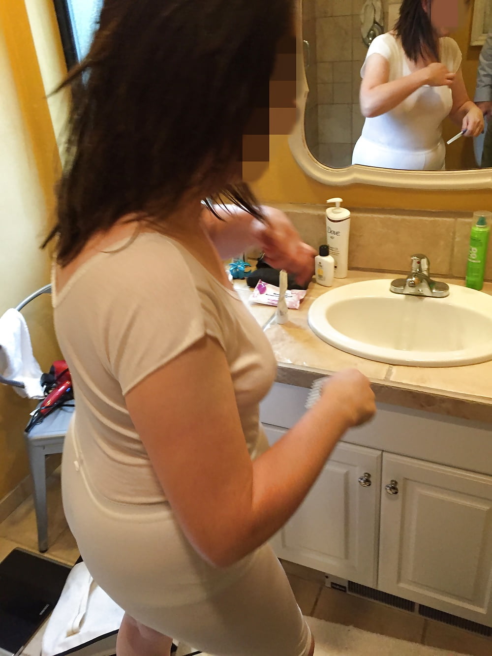 Sexy Mormon wife in the shower and bathroom adult photos