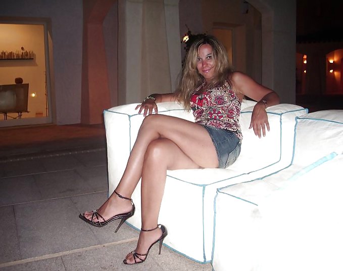 WOMAN AND GURL.... adult photos