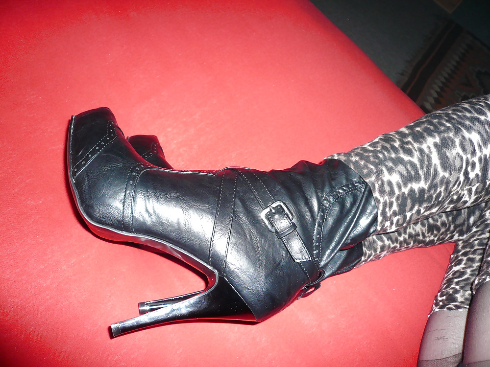 STOKINGS & BOOTS adult photos