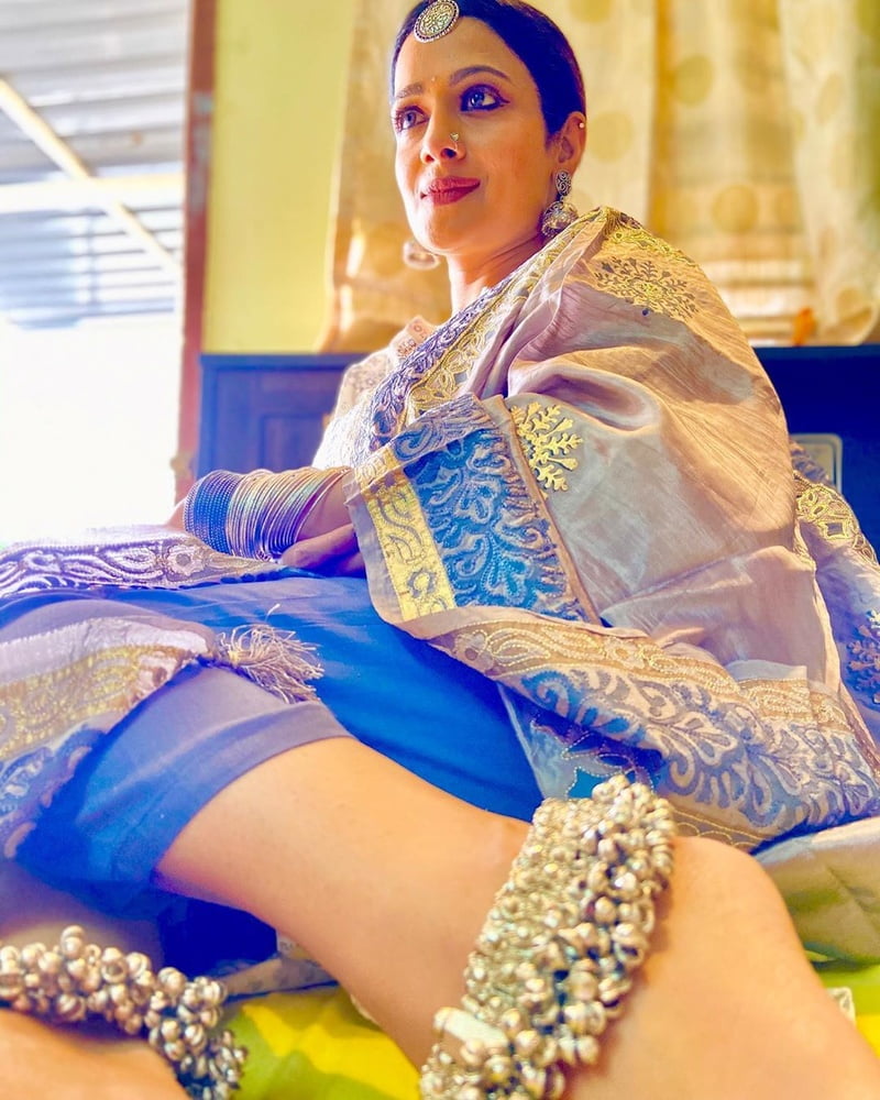 Sexy Indian Milf (Insta, Bollywood, Feet, Desi) - 133 Pics 