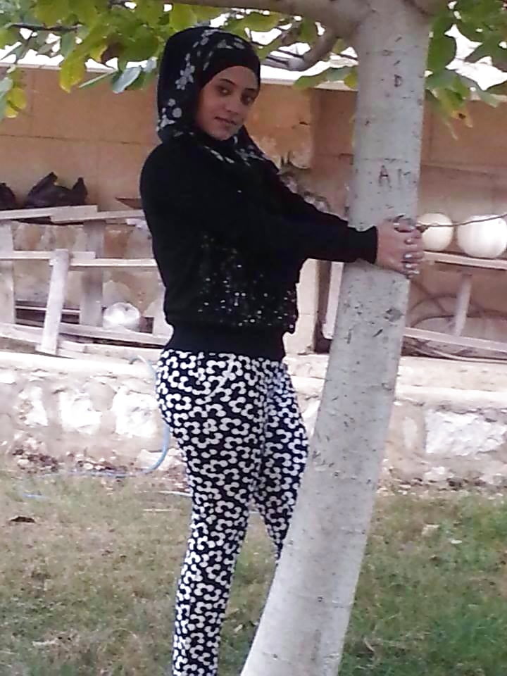 Fadwa Hijab Sex adult photos