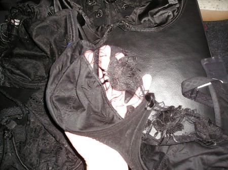 45 year old Mums dirty knickers and tights