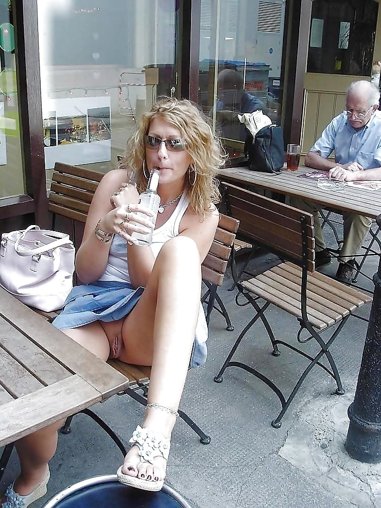 Amateur Sluts Public Flashing! - vol 5! adult photos