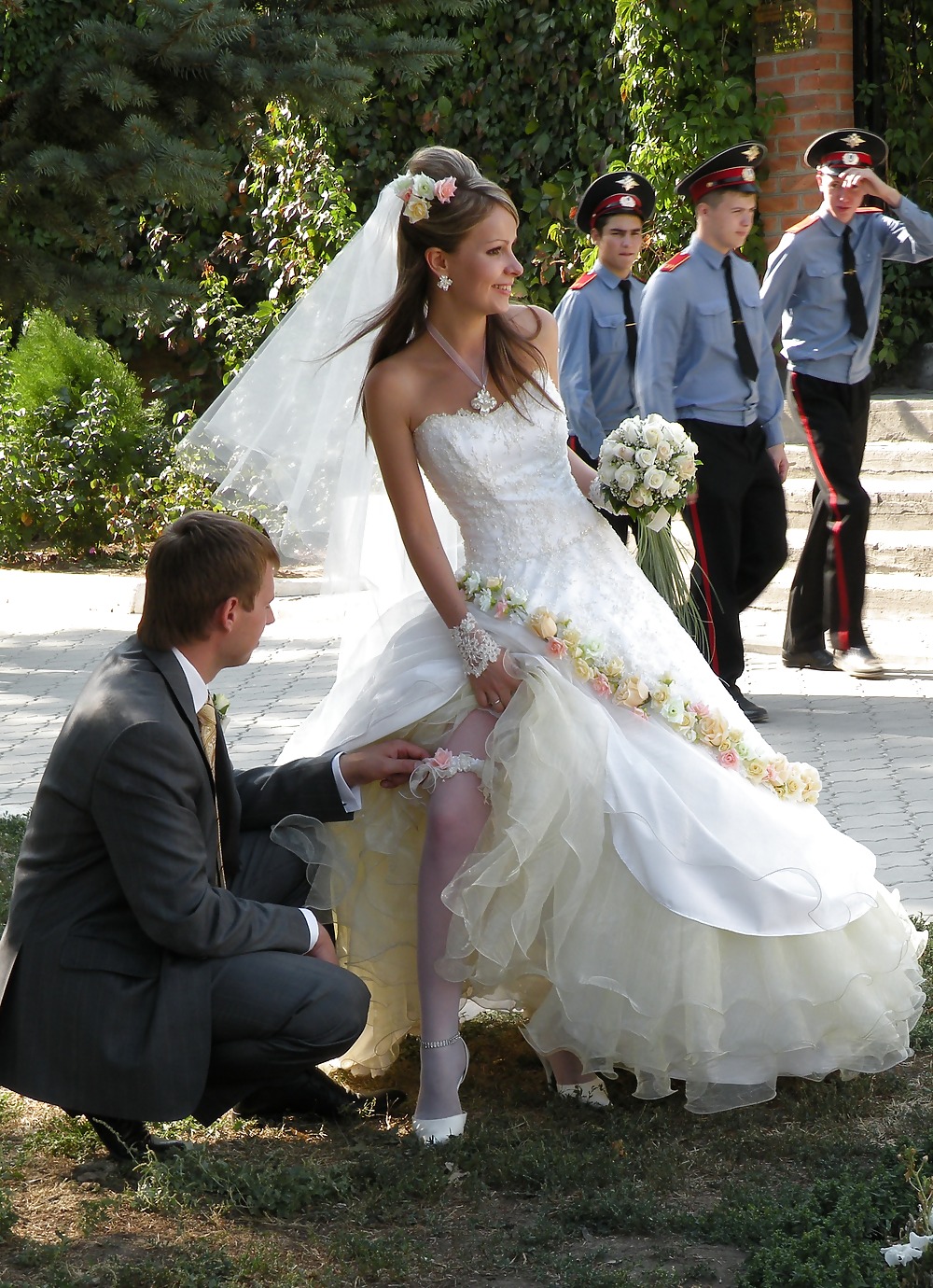 Brides 1.1 adult photos