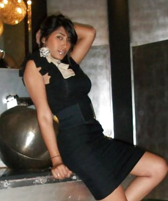 BEURETTE SALOPE ZAKIA MELLOUK MACHIT MARRAKECH PARIS adult photos