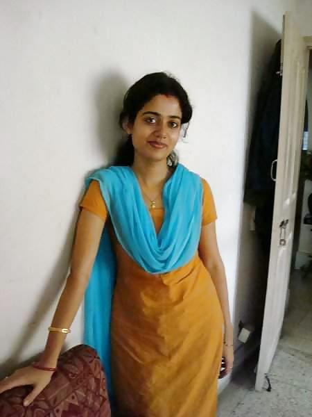 INDIAN GIRLS ARE SO SEXY I adult photos